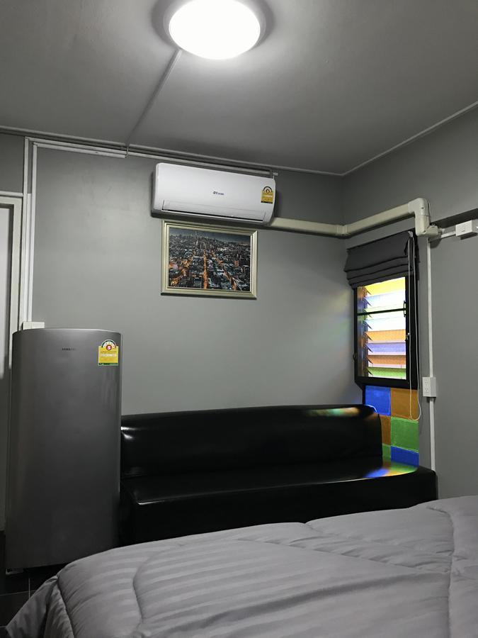 Add Home Hostel Vipavadee 42 Bangkok Exteriör bild